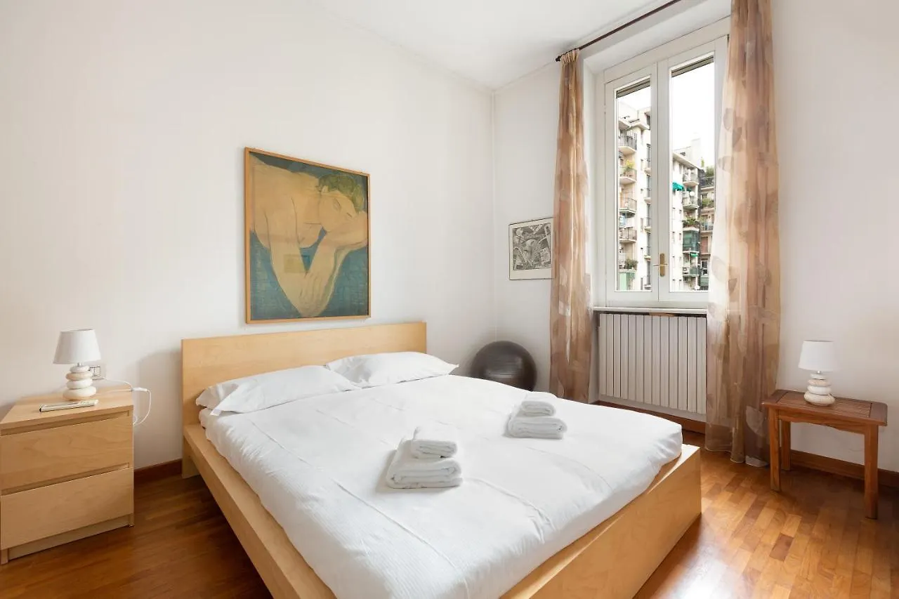 Cozy Apt With Balcony - Porta Romana District Milan 0*,  Italy