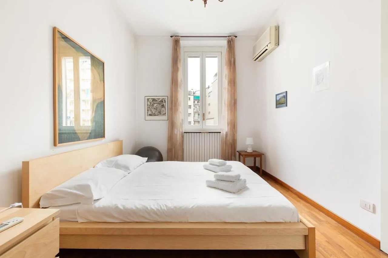 Cozy Apt With Balcony - Porta Romana District Milan Italy