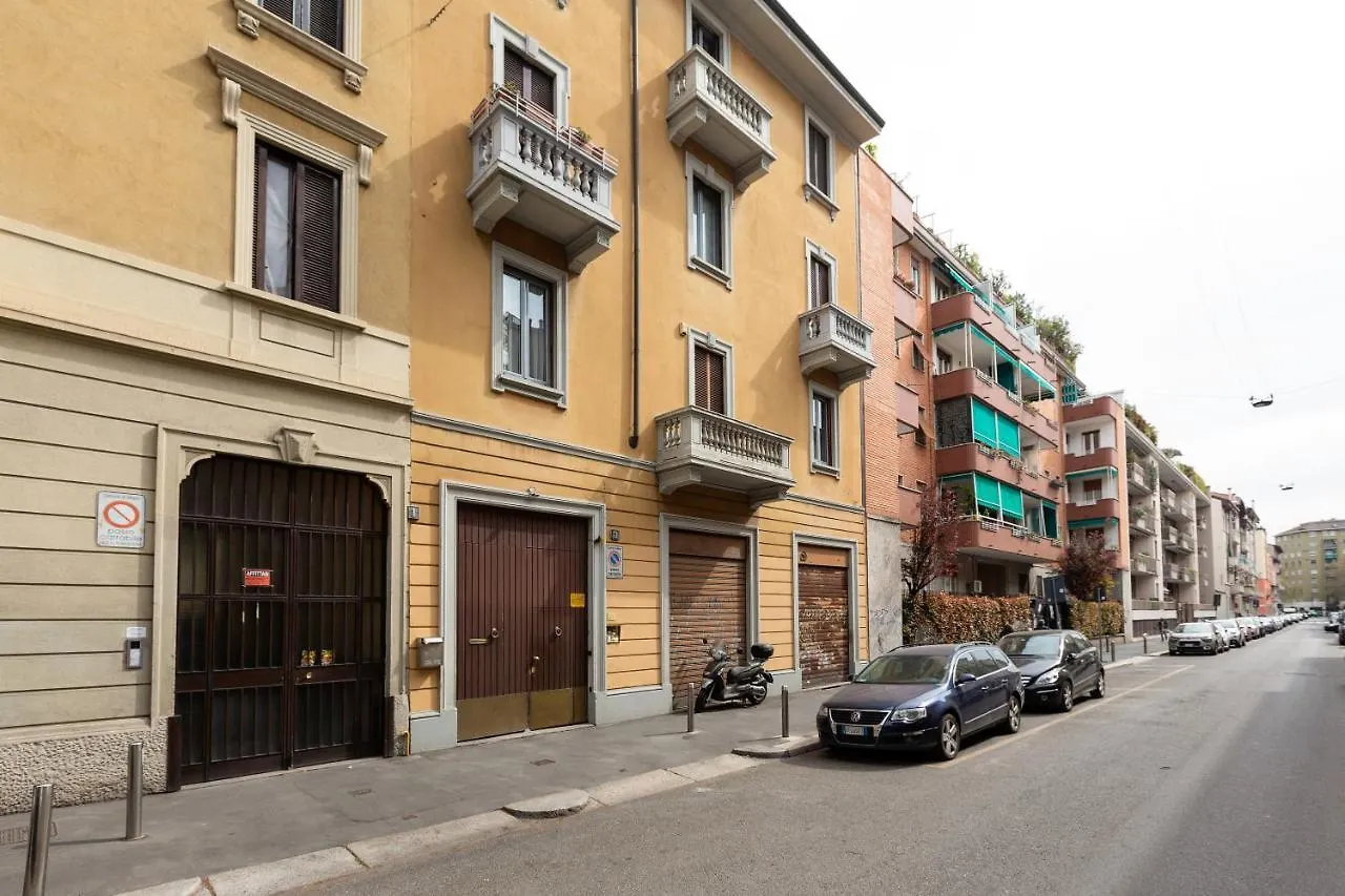 Cozy Apt With Balcony - Porta Romana District Milan Italy